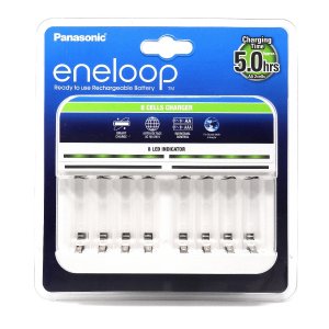 Cargador Panasonic eneloop BQ-CC63 para 8x pilas recargables NiMH AA, AAA